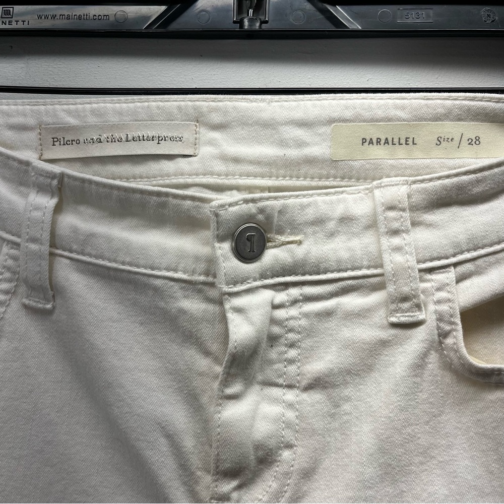Anthropologie Pilcro Mid Rise White Raw Hem Denim Size 28 - Picture 2 of 6